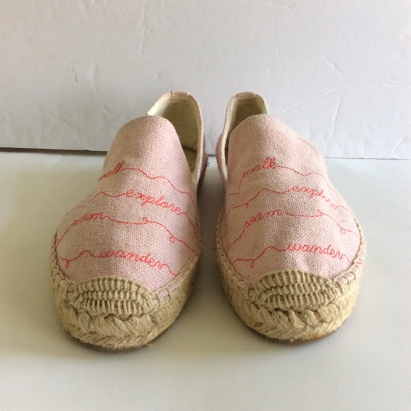 Soludos Walk This Way Espadrille Shoes Womens 8 Pink Slip On Graphic Text Wander - Picture 1 of 12